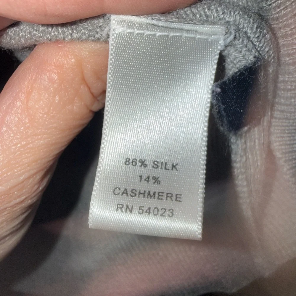 Banana Republic Silk Cashmere Men's Crewneck Sweater in Gray